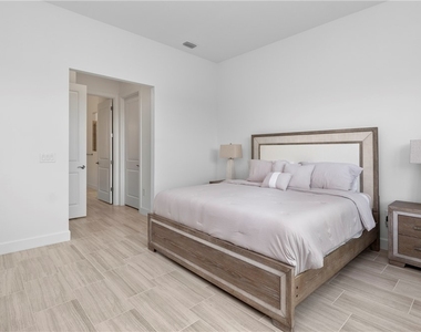 1905 Fresno Avenue - Photo Thumbnail 16