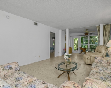 190 Palm Drive - Photo Thumbnail 8