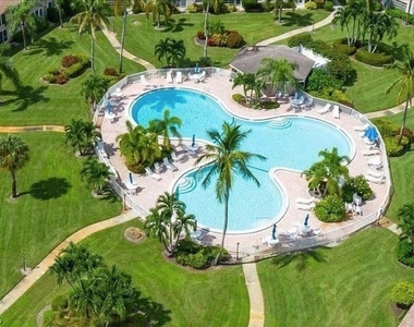 190 Palm Drive - Photo Thumbnail 1