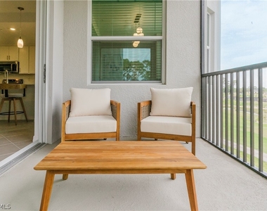 18461 Copperhead Court N - Photo Thumbnail 23