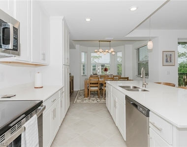 18461 Copperhead Court N - Photo Thumbnail 3