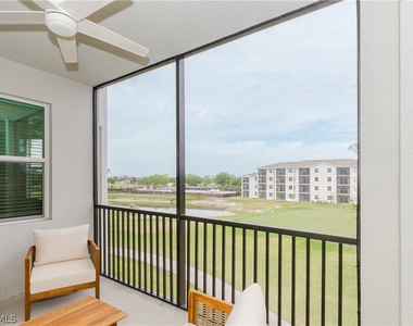 18461 Copperhead Court N - Photo Thumbnail 26