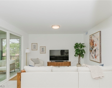 18461 Copperhead Court N - Photo Thumbnail 11