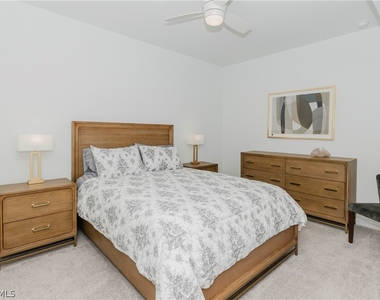 18461 Copperhead Court N - Photo Thumbnail 14