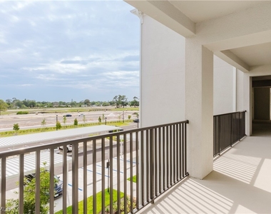 18461 Copperhead Court N - Photo Thumbnail 1