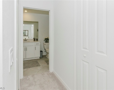 18461 Copperhead Court N - Photo Thumbnail 17