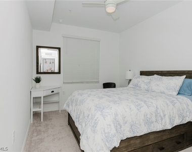 18461 Copperhead Court N - Photo Thumbnail 21