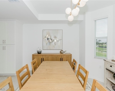 18461 Copperhead Court N - Photo Thumbnail 8