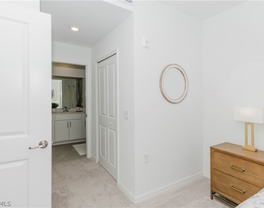 18461 Copperhead Court N - Photo Thumbnail 16