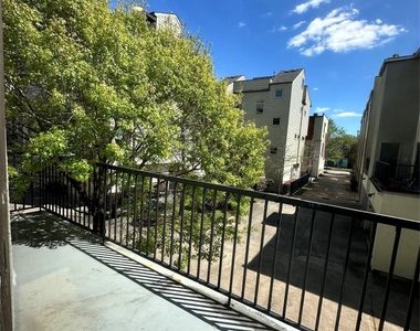 2713 Crawford Street - Photo Thumbnail 26