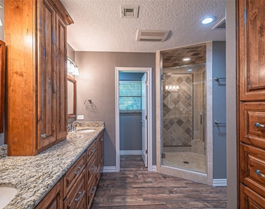 17615 Swansbury Drive - Photo Thumbnail 31