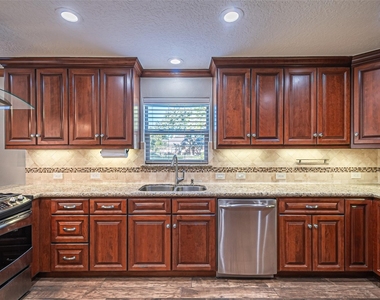 17615 Swansbury Drive - Photo Thumbnail 25