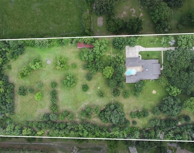 17615 Swansbury Drive - Photo Thumbnail 5