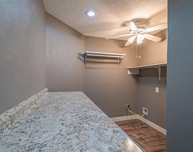 17615 Swansbury Drive - Photo Thumbnail 34