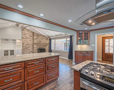 17615 Swansbury Drive - Photo Thumbnail 17
