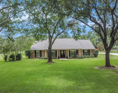 17615 Swansbury Drive - Photo Thumbnail 3