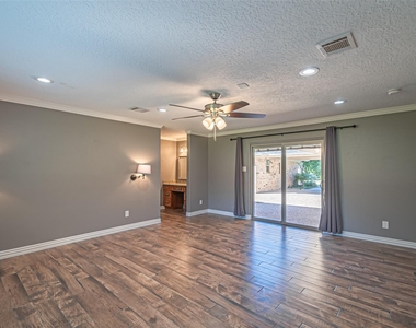 17615 Swansbury Drive - Photo Thumbnail 29