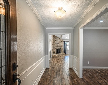 17615 Swansbury Drive - Photo Thumbnail 6