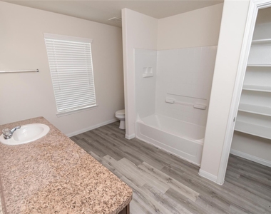 21722 Martin Grove Court - Photo Thumbnail 5