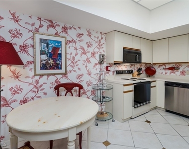 6545 Valen Way - Photo Thumbnail 19