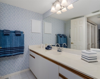 6545 Valen Way - Photo Thumbnail 17