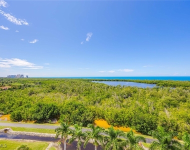 6849 Grenadier Boulevard - Photo Thumbnail 27
