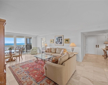 6849 Grenadier Boulevard - Photo Thumbnail 5