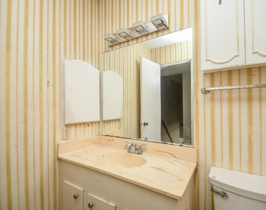 4258 Belle Park Drive - Photo Thumbnail 14