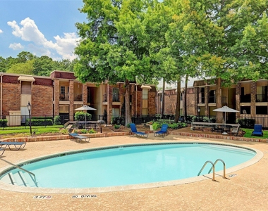 7555 Katy Fwy - Photo Thumbnail 27