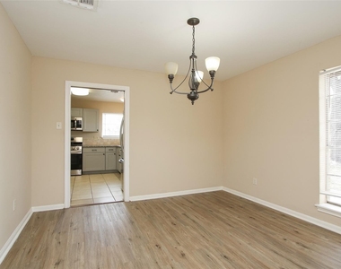 6406 Ashton Street - Photo Thumbnail 3