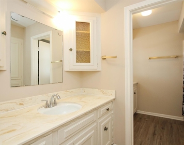 6406 Ashton Street - Photo Thumbnail 25