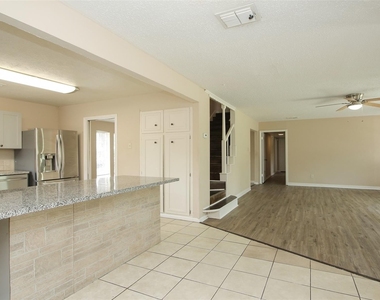 6406 Ashton Street - Photo Thumbnail 14