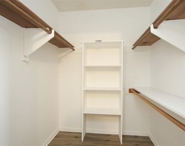 6406 Ashton Street - Photo Thumbnail 22