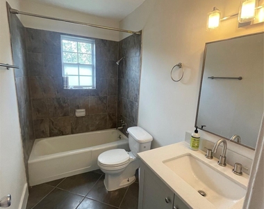 4011 Ebbtide Drive - Photo Thumbnail 6