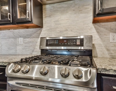 9503 Bent Spur Lane - Photo Thumbnail 9