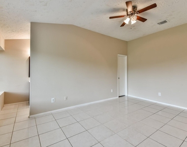 9503 Bent Spur Lane - Photo Thumbnail 14