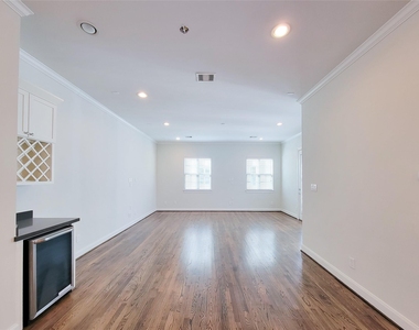 12 Hermann Park Court - Photo Thumbnail 16