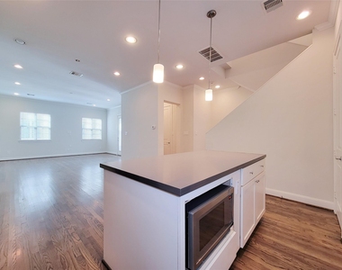 12 Hermann Park Court - Photo Thumbnail 15