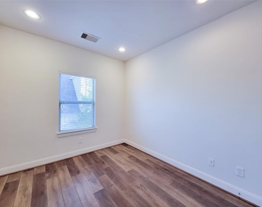 12 Hermann Park Court - Photo Thumbnail 34
