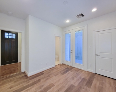 12 Hermann Park Court - Photo Thumbnail 5