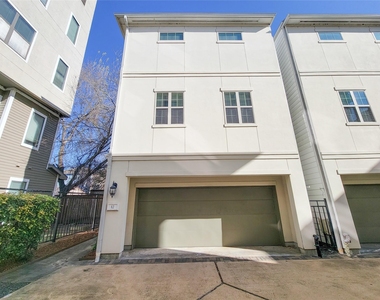12 Hermann Park Court - Photo Thumbnail 2