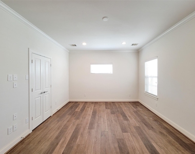12 Hermann Park Court - Photo Thumbnail 25