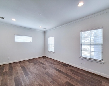 12 Hermann Park Court - Photo Thumbnail 33