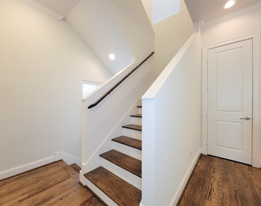 12 Hermann Park Court - Photo Thumbnail 10
