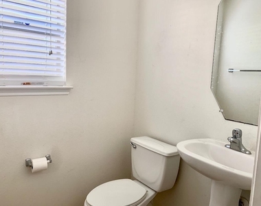 2902 Beacon Grove - Photo Thumbnail 8