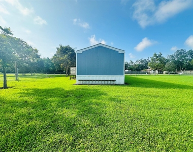 9012 Spruce Street - Photo Thumbnail 16