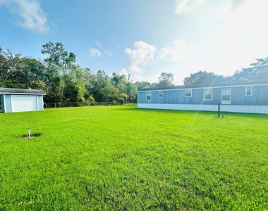 9012 Spruce Street - Photo Thumbnail 14