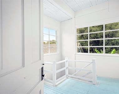 1112 Broadway Street - Photo Thumbnail 24