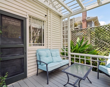 1112 Broadway Street - Photo Thumbnail 31