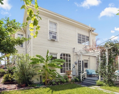1112 Broadway Street - Photo Thumbnail 29